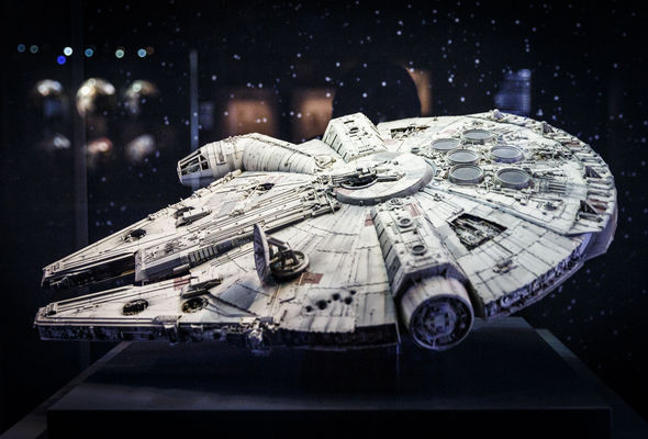 Millenium-Falcon-star-wars